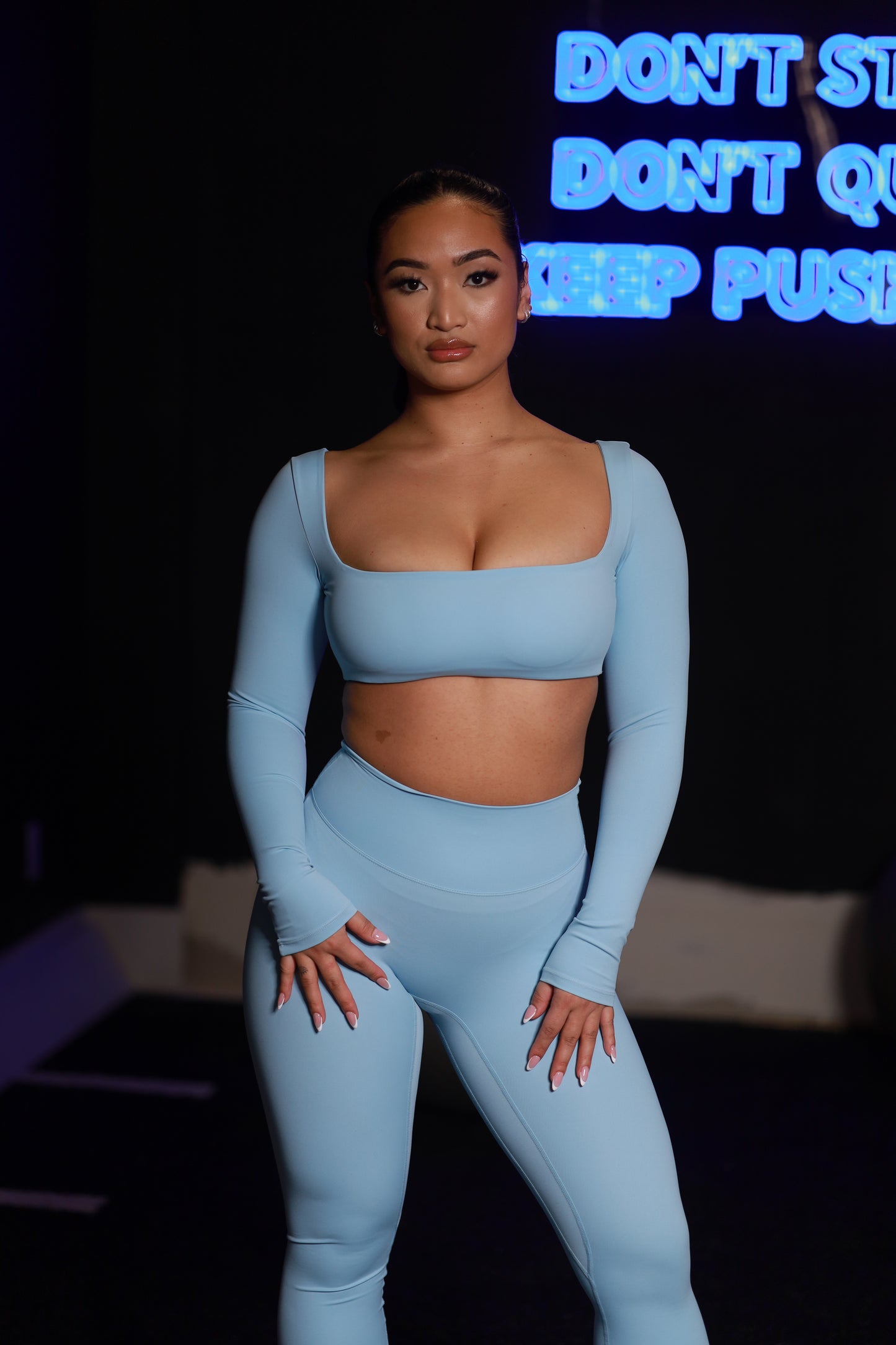 ESSENTIAL CROP TOP